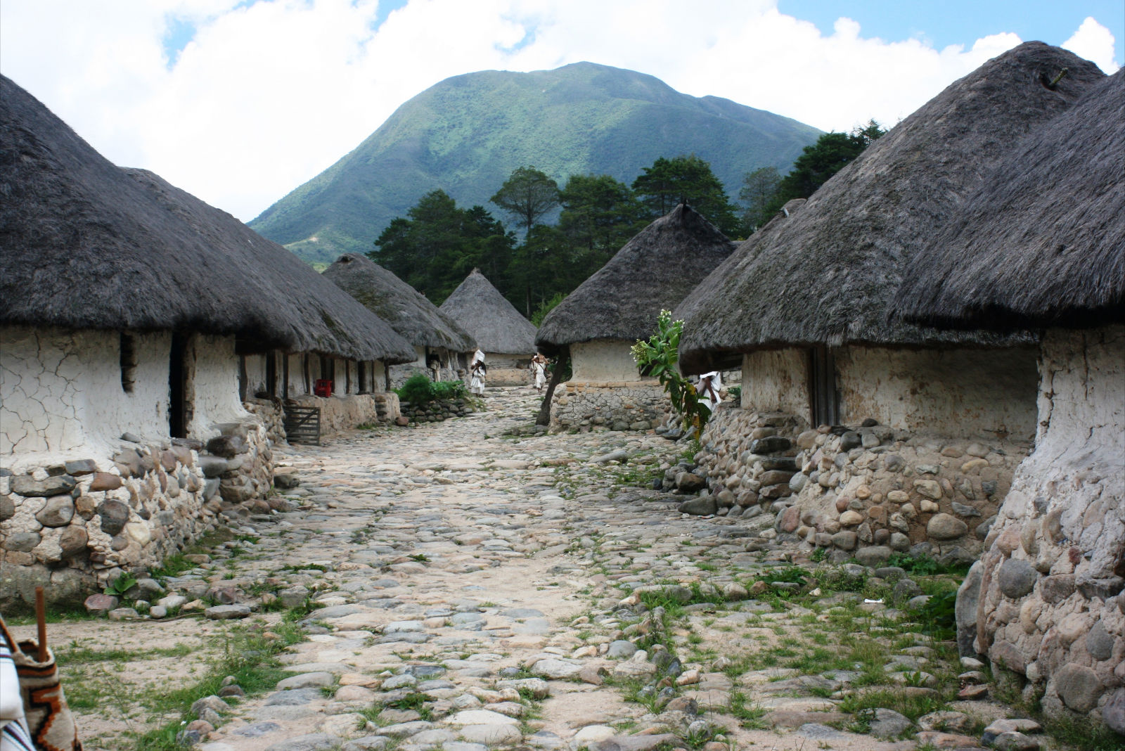 Imagen de presentación de PUEBLO BELLO
